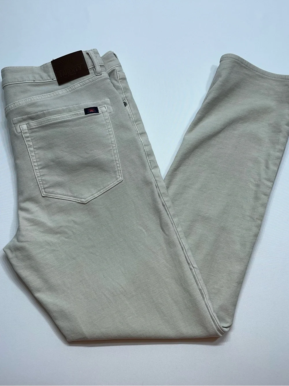 Faherty Five Pocket Jeans Mens Size 33x31 Bone White Stretch Denim Straight Leg